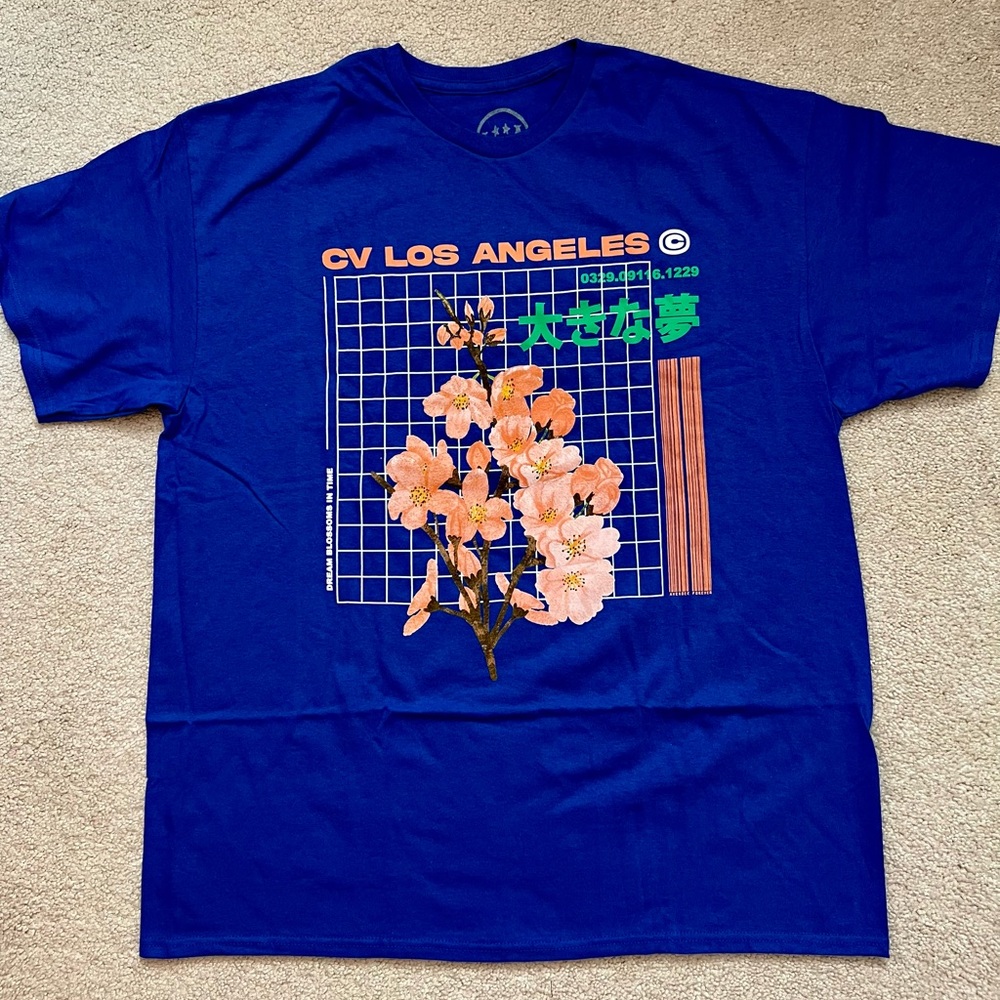 NEW: CVLA Men’s T-shirt. XL. Blue with cherry blossoms